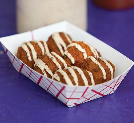 Get Ready For Lafayette’s Festival International - Louisiana Cookin' April 26-30, 2017 Lafayette, Louisiana On the final weekend in April this year, an estimated 400,000 music lovers will descend on Lafayette for the annual Festival International de Louisiane. This free outdoor visual and performing arts celebration honors South Louisiana’s French heritage by inviting French speaking performers from around the world to its five stages. 