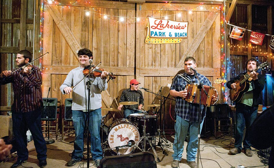 Travel Guide: St. Landry Parish - Louisiana Cookin' Visitors to St. Landry Parish will find stunning landscapes, world-famous cuisine, lively music, and enthralling history throughout its 12 cities and towns. Bordered on the east by the Atchafalaya River, the primarily rural and agricultural parish in south central Louisiana is a cultural crossroads where residents celebrate the enduring Cajun and Creole traditions that shaped 