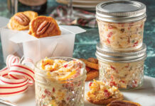 Pecan-Cheese Crackers with Pimiento Cheese Pecan-Cheese Crackers with Pimiento Cheese