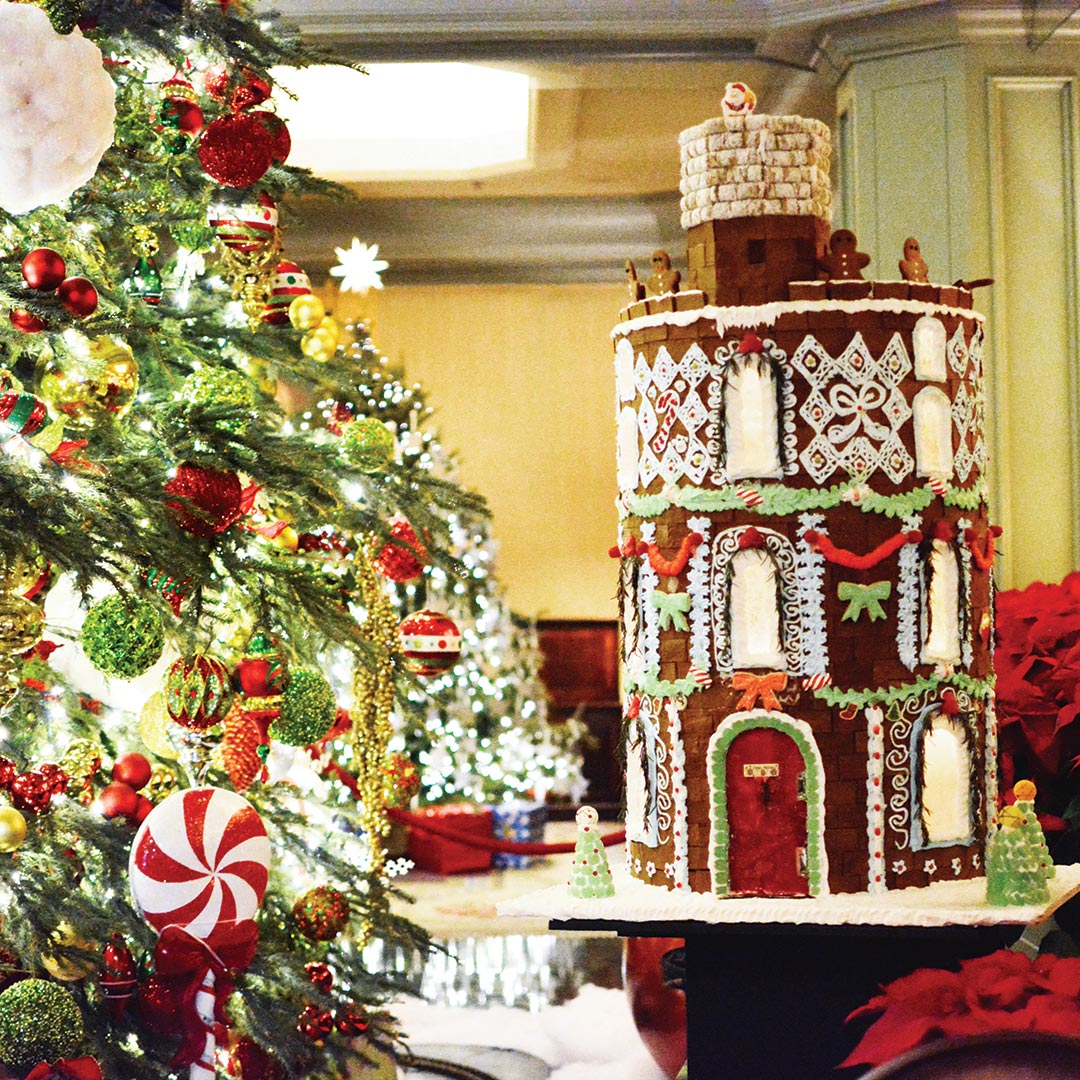 Experience a Crescent City Winter Wonderland at Windsor Court Hotel - Louisiana Cookin' While its climate may suggest otherwise, New Orleans truly transforms into a winter wonderland during the holidays. Each year, businesses throughout the city offer memorable holiday experiences complete with magnificent décor and celebratory menus. One of the best places to take in the splendor of the season is at Windsor Court Hotel, the luxury property 