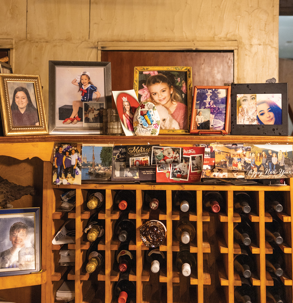 Experience French Cuisine with a Cajun Twist at Chez Jacqueline in Breaux Bridge - Louisiana Cookin' Text: Beth D'addano Photos: Kyle Carpenter Some Francophiles prefer white-tablecloth, fancy palaces of Gallic flavor—think Julia Child’s favorite, Chez Georges, a Parisian institution since 1926. Then there are the more casual family-style bistros that dish French fare in a relaxed setting. Chez Jacqueline is in that last number. To a first-timer, the restaurant is a Chez Jacqueline’s interior is decorated with faded press clippings, party menus, and family photos.